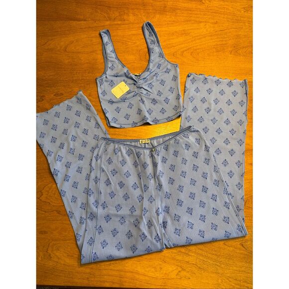 Free People Other - NWT Free People Women's Fresh In Love Crop Floral Lounge Set Blue Size Small